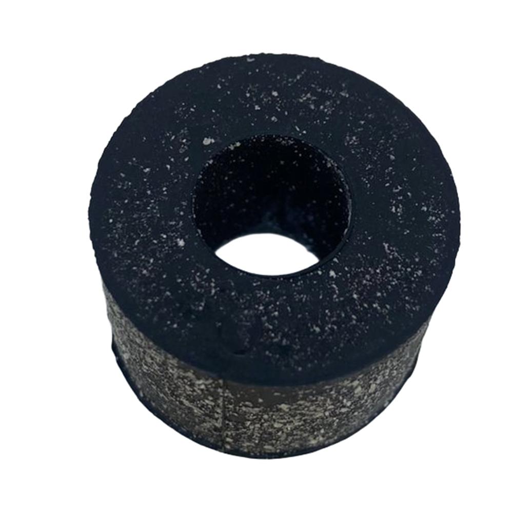 Втулка боковой стойки переднего стабилизатора (малая) Isuzu NPR75,NQR90 | Оригинал